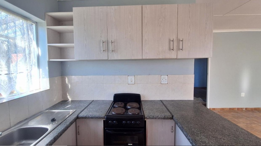 2 Bedroom Property for Sale in Albertinia Western Cape